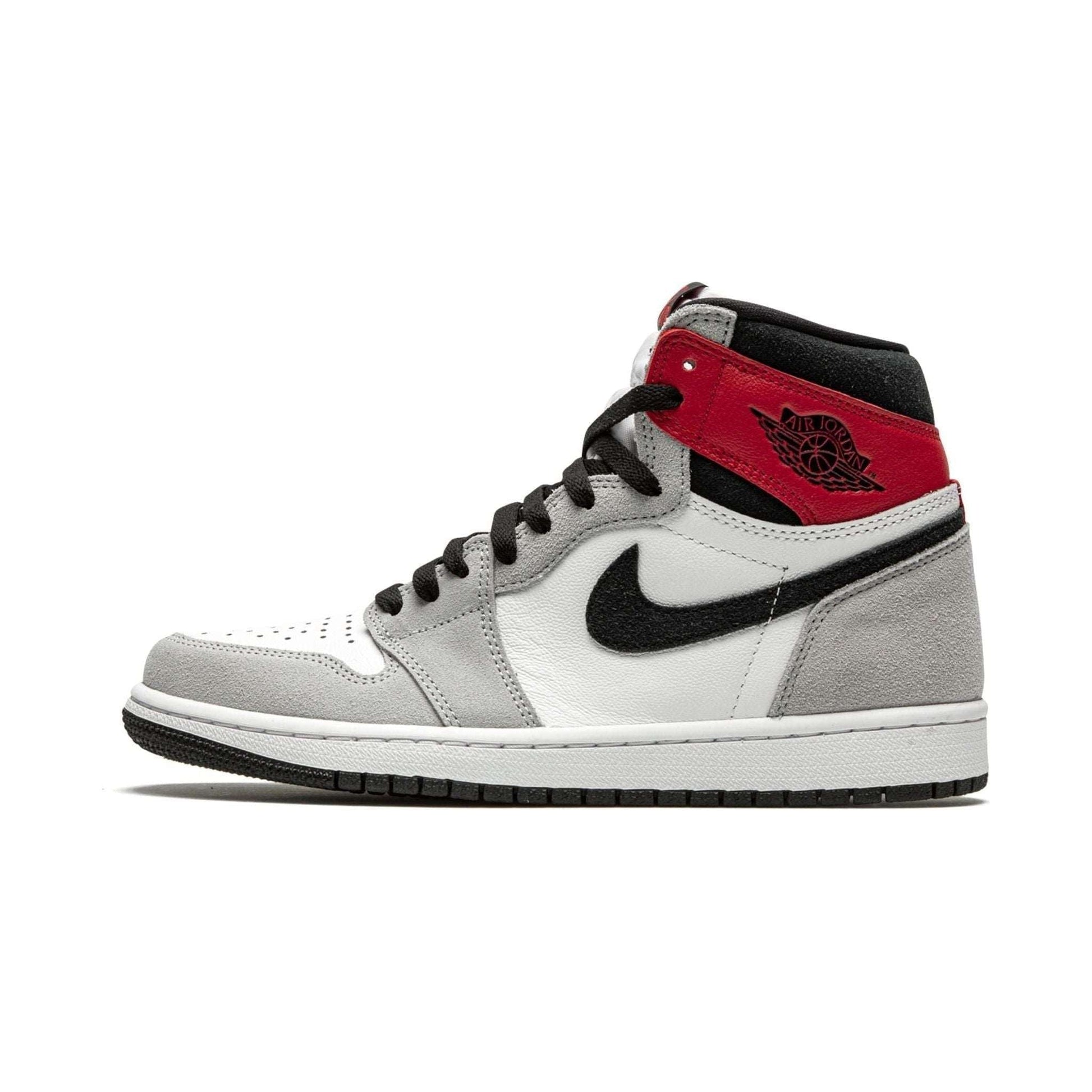 Air Jordan 1 "LIGHT SMOKE GREY"