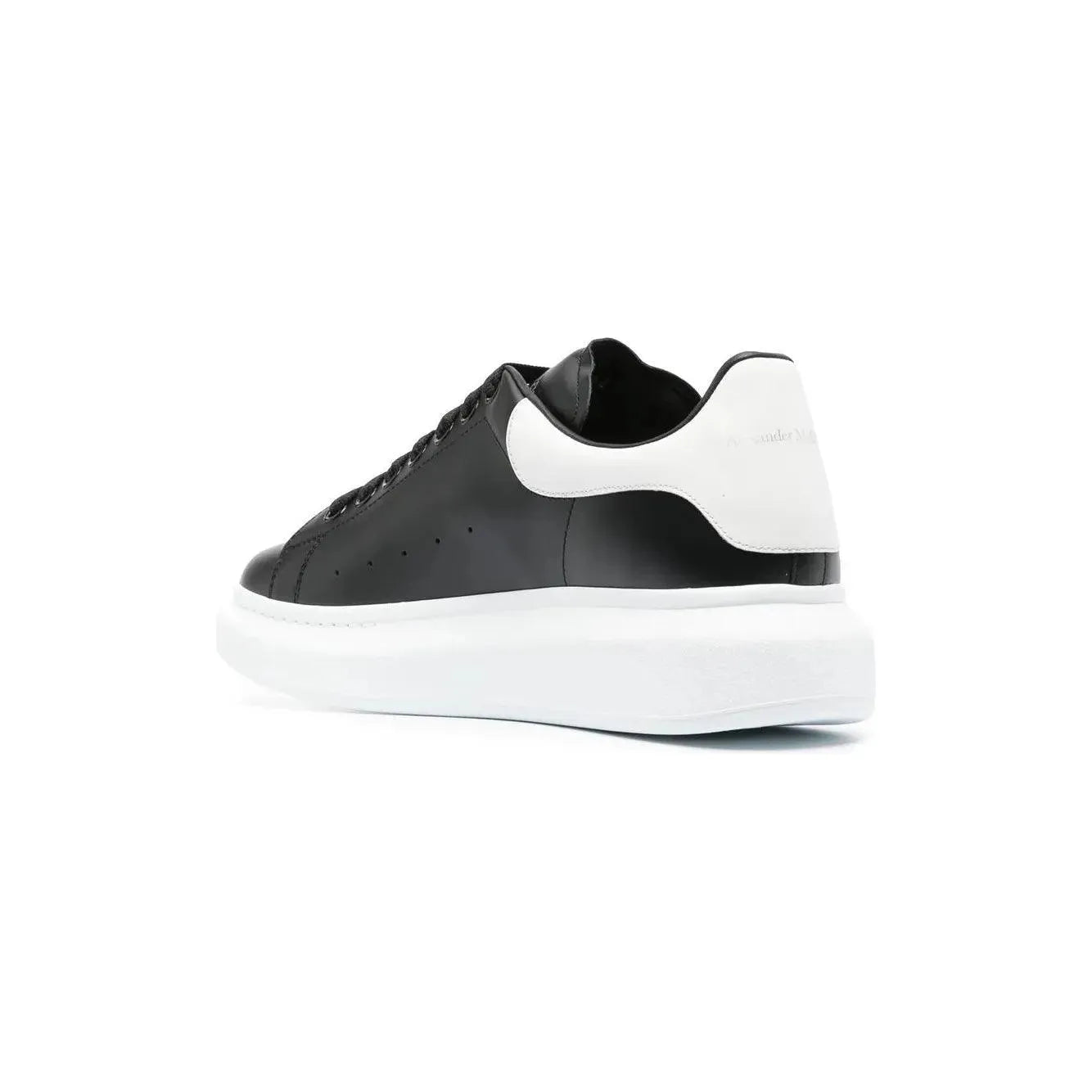 Alexander McQueen "Black/White"