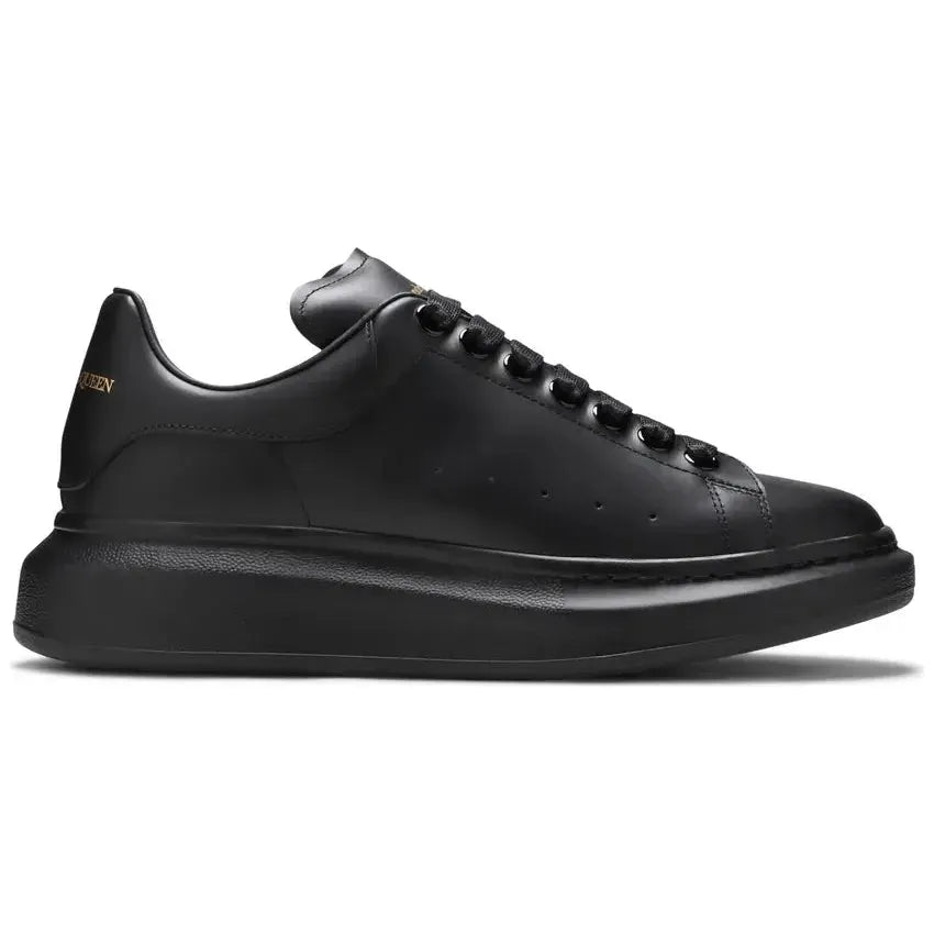 Alexander McQueen "All Black"