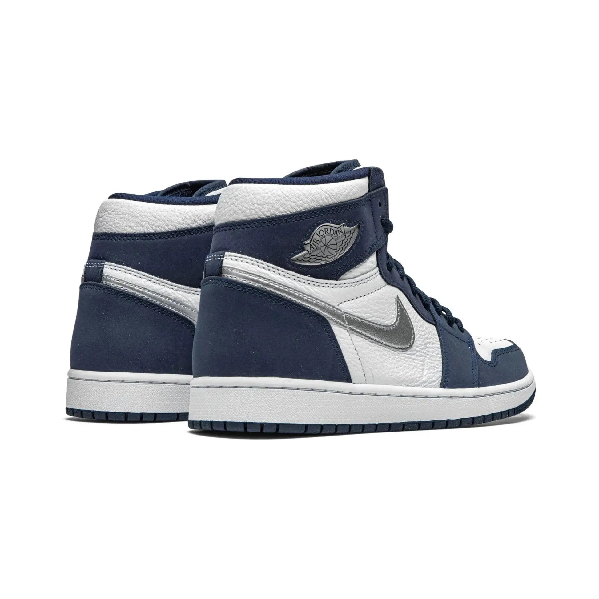 Air Jordan 1 "Midnight Navy"