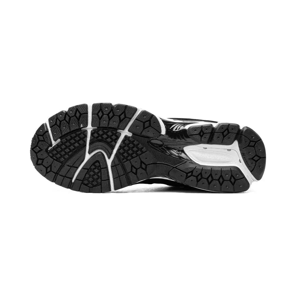 New Balance 2002R "Black / Gunmetal"